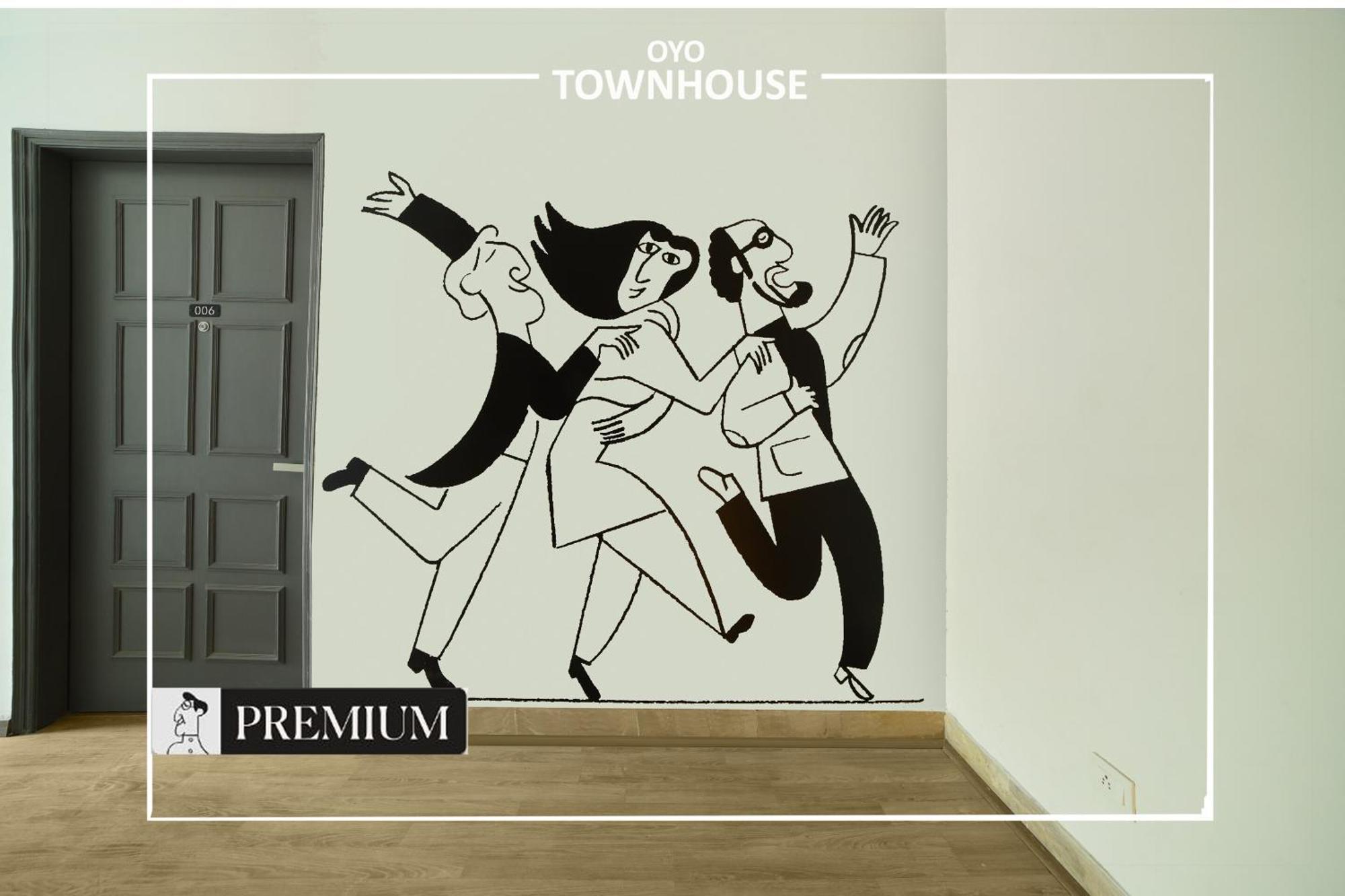 Oyo Townhouse 120 Shushant Lok Гургаон Экстерьер фото
